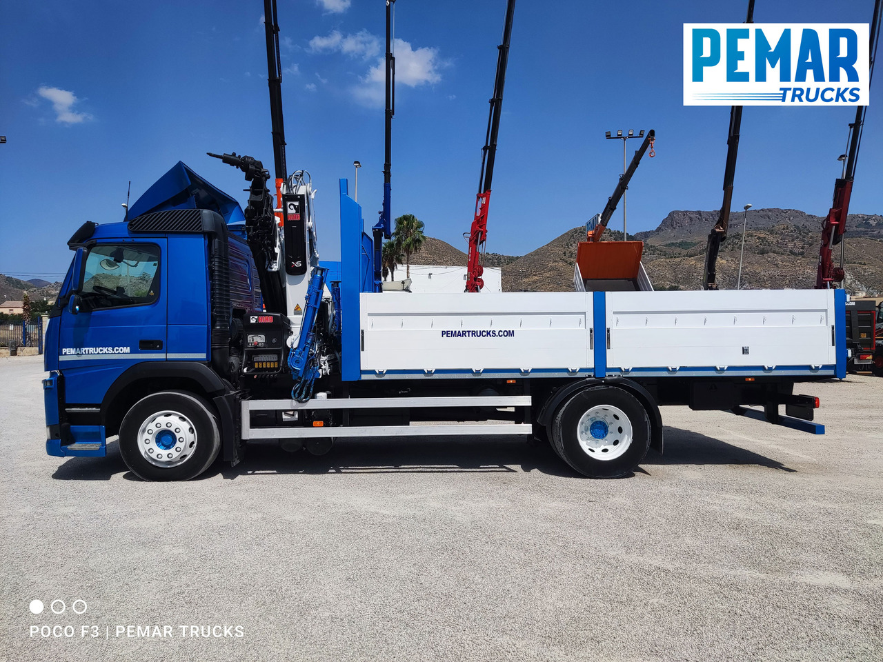 Crane truck VOLVO FM 330 GRUA CAJA FIJA: picture 17