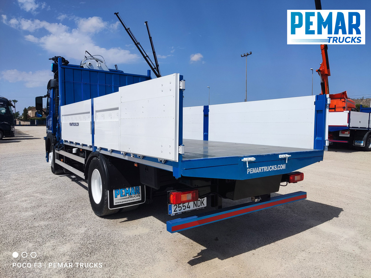 Crane truck VOLVO FM 330 GRUA CAJA FIJA: picture 18