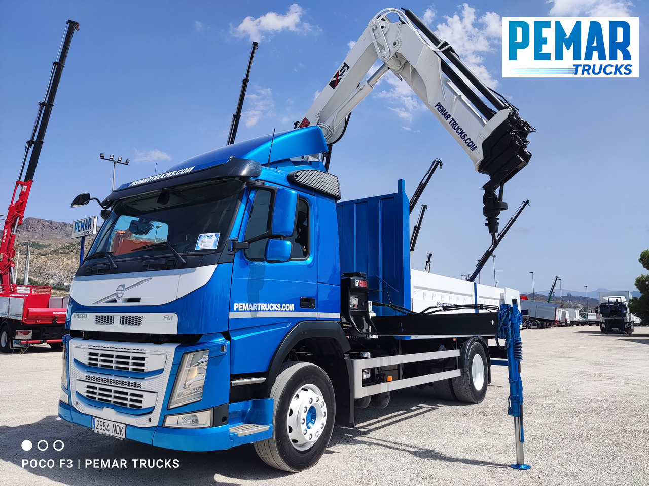 Crane truck VOLVO FM 330 GRUA CAJA FIJA: picture 9