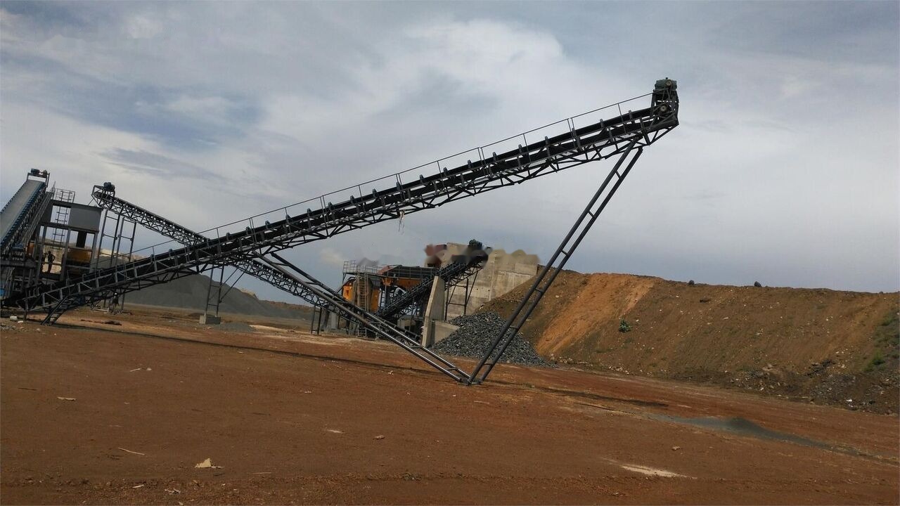 Kinglink 250-300 TPH Usine fixe de concassage de pierre basaltique - Crusher: picture 5 Kinglink 250-300 TPH Usine fixe de concassage de pierre basaltique - Crusher: picture 5