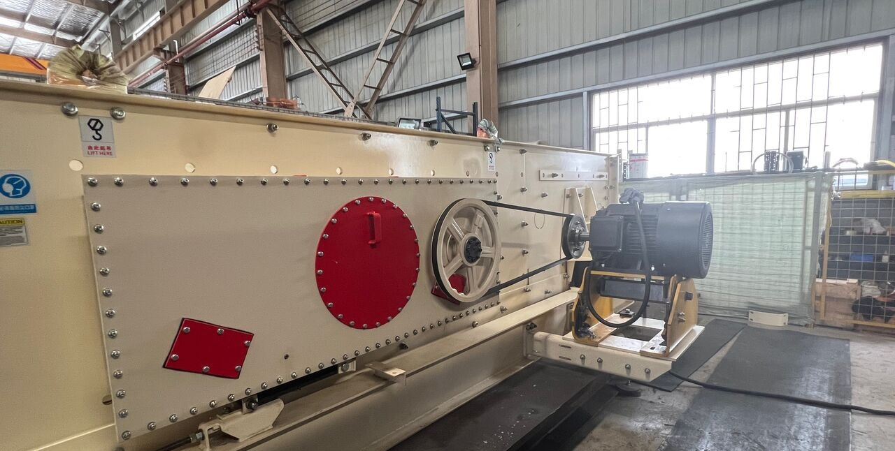 Kinglink New Horizontal Vibrating Screen - Screener: picture 2 Kinglink New Horizontal Vibrating Screen - Screener: picture 2