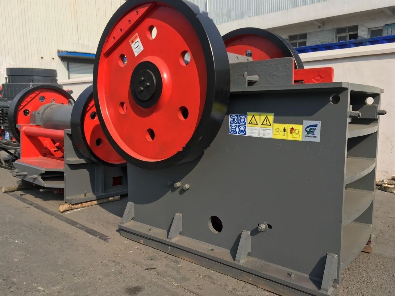 Kinglink PE600x900 Basalt and Granite Jaw Crusher - Jaw crusher: picture 4 Kinglink PE600x900 Basalt and Granite Jaw Crusher - Jaw crusher: picture 4