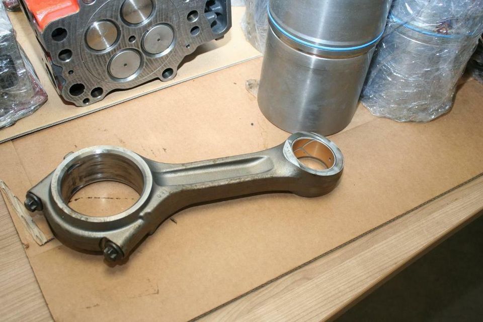 Pleuel für Scania DC 9, DC 11, DC 12, 1538038 - Connecting rod: picture 1 Pleuel für Scania DC 9, DC 11, DC 12, 1538038 - Connecting rod: picture 1