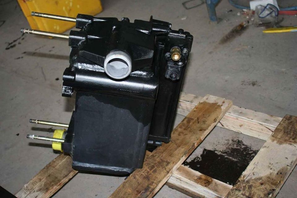 Wärmetauscher / Ölkühler ZF Getriebe 0501209257 - Gearbox and parts: picture 2 Wärmetauscher / Ölkühler ZF Getriebe 0501209257 - Gearbox and parts: picture 2