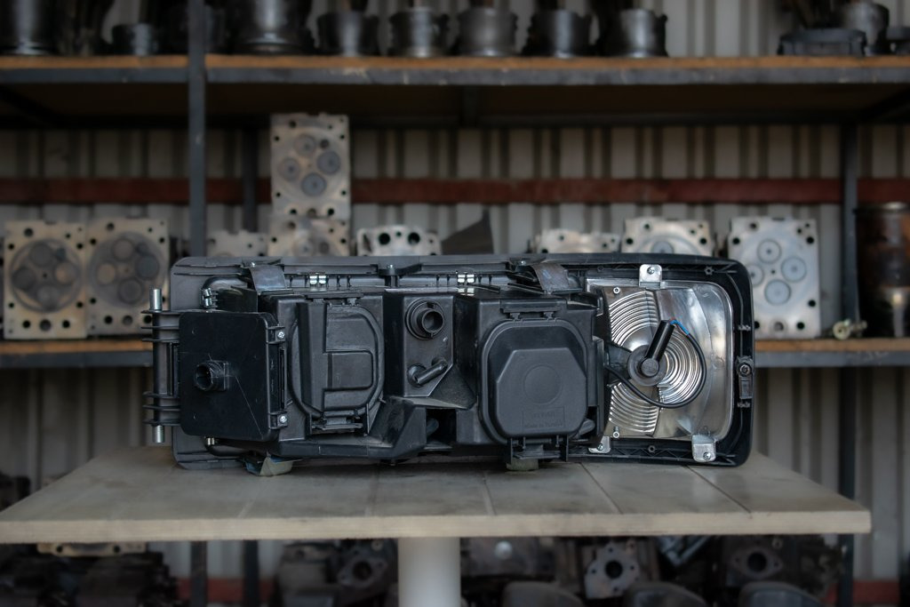 MAN SERIES III HEADLIGHT WITH FLASH SIGNAL - Headlight for Truck: picture 1 MAN SERIES III HEADLIGHT WITH FLASH SIGNAL - Headlight for Truck: picture 1