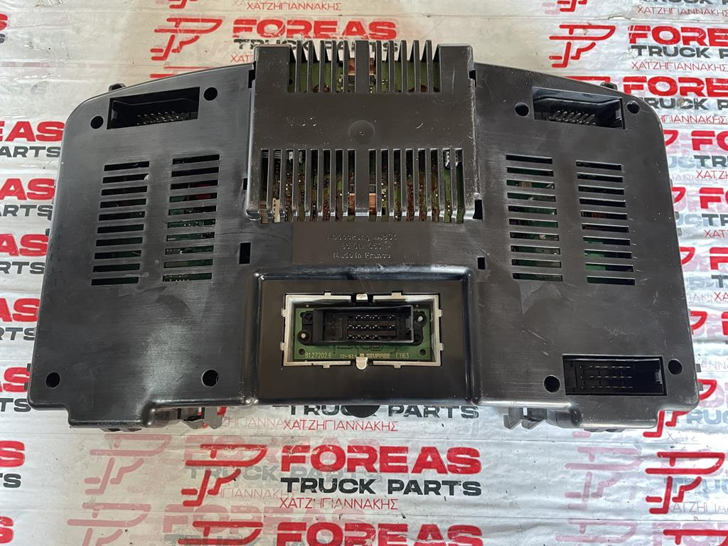 MAN TGA - 81. 27202 - 6149 - Dashboard for Truck: picture 2 MAN TGA - 81. 27202 - 6149 - Dashboard for Truck: picture 2