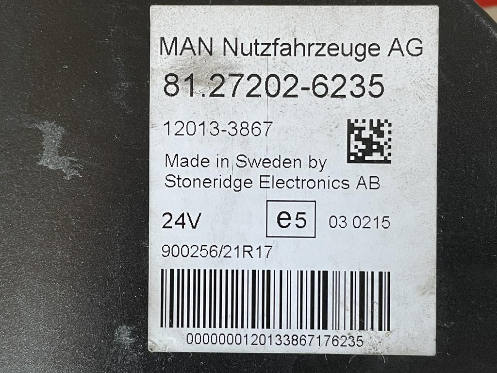 MAN TGA - 81.27202-6235 - Dashboard for Truck: picture 3 MAN TGA - 81.27202-6235 - Dashboard for Truck: picture 3