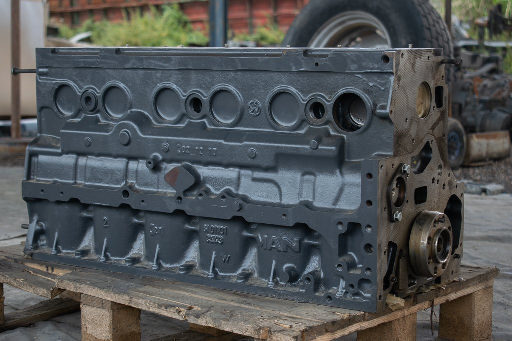 MAN TGM - EURO V - Cylinder block for Truck: picture 3 MAN TGM - EURO V - Cylinder block for Truck: picture 3