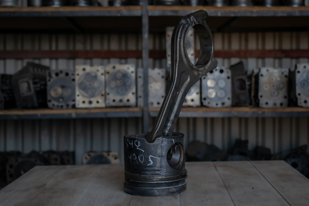 ΠΙΣΤΟΝΙ ΜΕ ΜΠΙΕΛΑ MERCEDES ACTROS 8ΚΥΛΙΝΔΡΟ ΜΕ ΚΩΔΙΚΟ ΜΗΧΑΝΗΣ ΟΜ 542 ΕURO V - Connecting rod for Truck: picture 2 ΠΙΣΤΟΝΙ ΜΕ ΜΠΙΕΛΑ MERCEDES ACTROS 8ΚΥΛΙΝΔΡΟ ΜΕ ΚΩΔΙΚΟ ΜΗΧΑΝΗΣ ΟΜ 542 ΕURO V - Connecting rod for Truck: picture 2