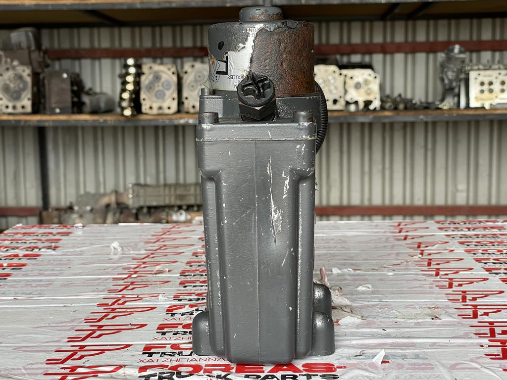MERCEDES-BENZ ACTROS ELECTRIC CABIN PUMP - 001 553 5101 - Hydraulic pump for Truck: picture 4 MERCEDES-BENZ ACTROS ELECTRIC CABIN PUMP - 001 553 5101 - Hydraulic pump for Truck: picture 4