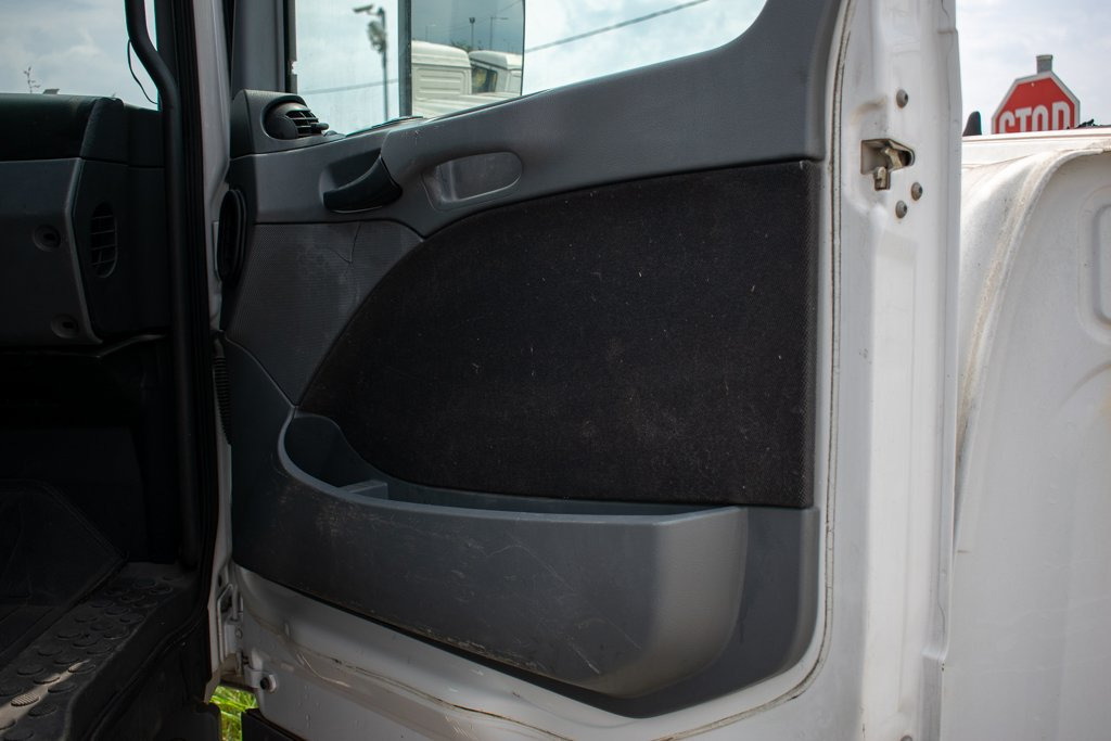 MERCEDES-BENZ ACTROS MEGA SPACE MP II - PASSENGER - Door and parts for Truck: picture 1 MERCEDES-BENZ ACTROS MEGA SPACE MP II - PASSENGER - Door and parts for Truck: picture 1