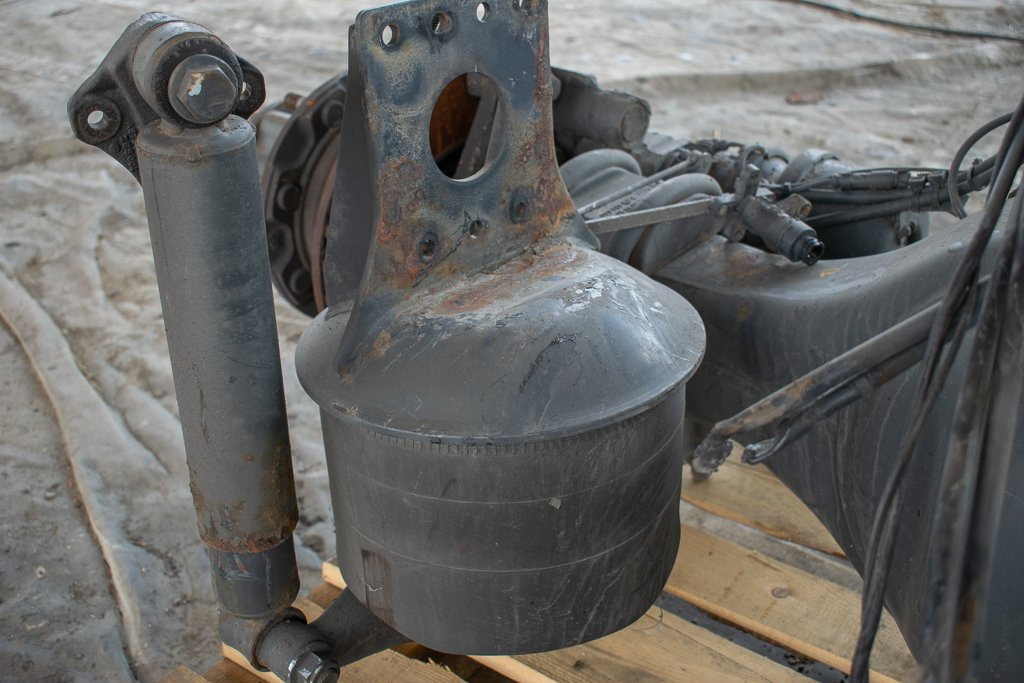 MERCEDES-BENZ ATEGO 8-HOLE BUBBLE BASE - PASSENGER - Transmission for Truck: picture 1 MERCEDES-BENZ ATEGO 8-HOLE BUBBLE BASE - PASSENGER - Transmission for Truck: picture 1