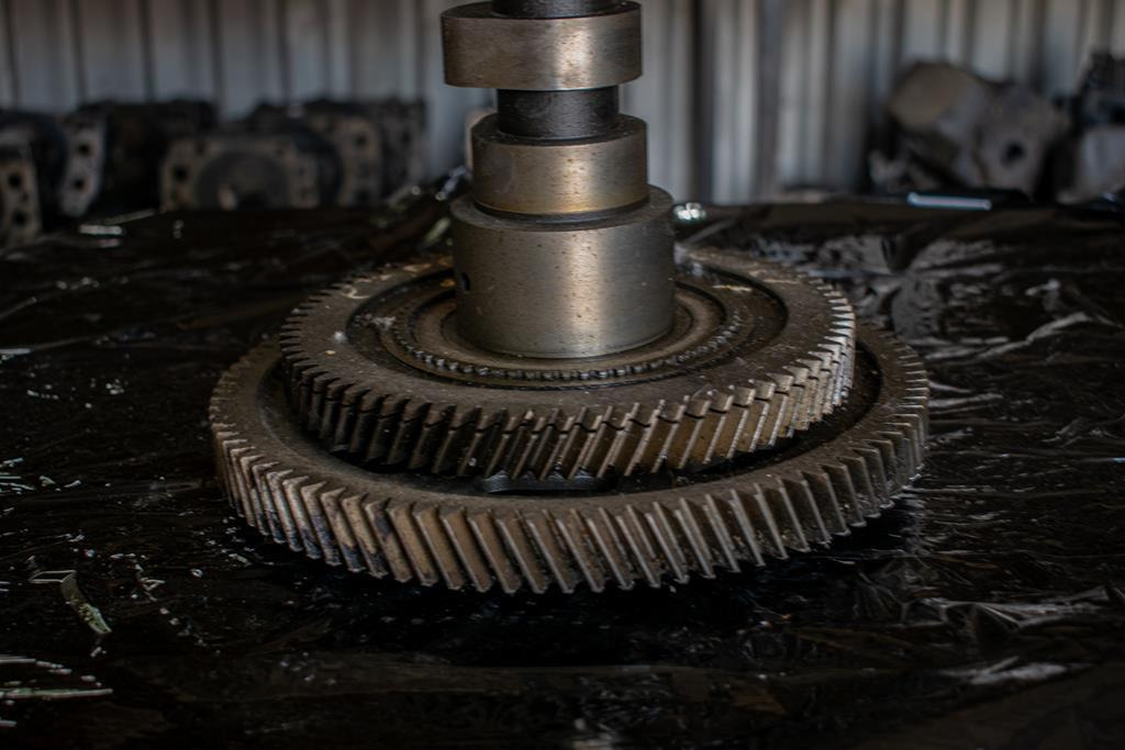 MERCEDES-BENZ AXOR 6 CYLINDER WITH ENGINE CODE OM 457 - Camshaft for Truck: picture 2 MERCEDES-BENZ AXOR 6 CYLINDER WITH ENGINE CODE OM 457 - Camshaft for Truck: picture 2