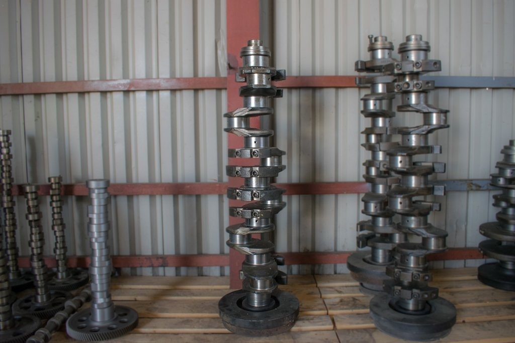MERCEDES-BENZ AXOR OM457 EURO III - Crankshaft for Truck: picture 2 MERCEDES-BENZ AXOR OM457 EURO III - Crankshaft for Truck: picture 2
