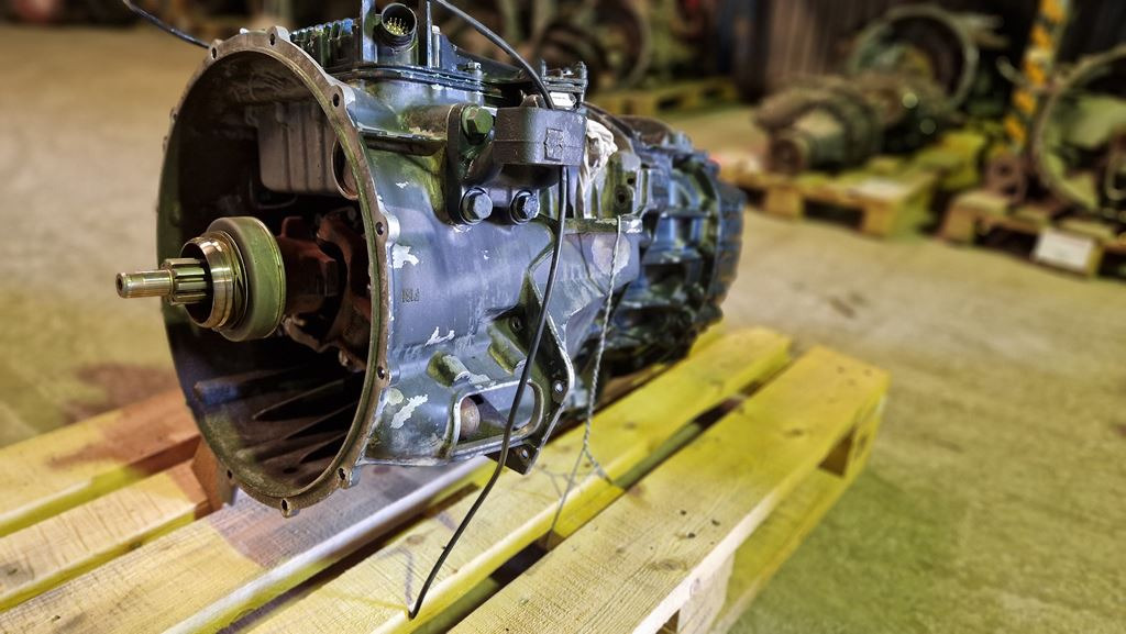 ZF ASTRONIC MID 12 AS 1210 TO - 81.32004 - 6194 - Gearbox for Truck: picture 4 ZF ASTRONIC MID 12 AS 1210 TO - 81.32004 - 6194 - Gearbox for Truck: picture 4