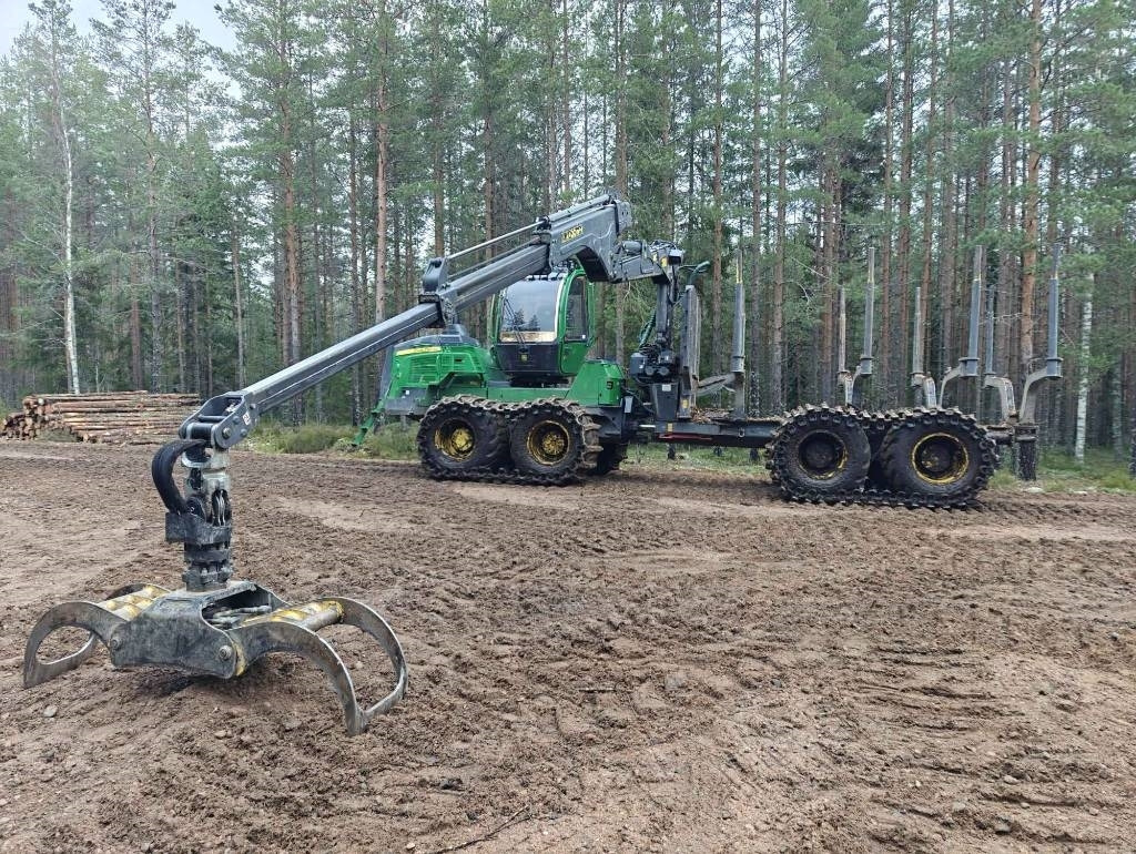 Forwarder John Deere 1510 G: picture 11 Forwarder John Deere 1510 G: picture 11