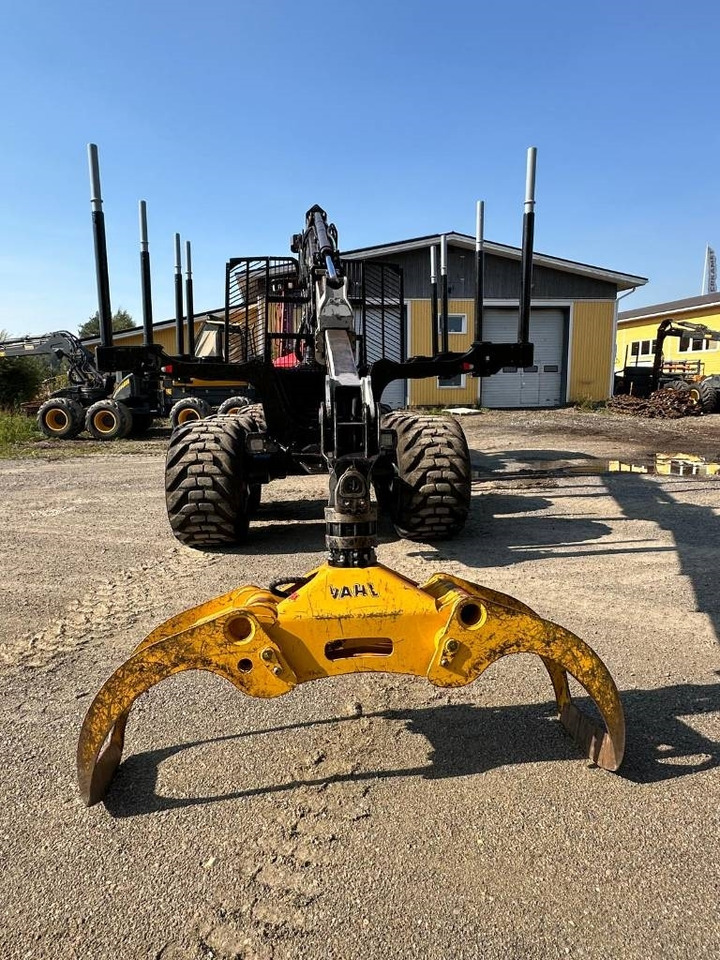Komatsu 875 - Forwarder: picture 5 Komatsu 875 - Forwarder: picture 5