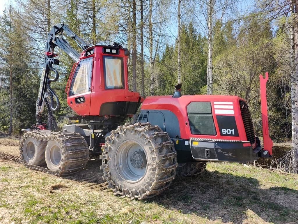 Komatsu 901 - Forestry harvester: picture 3 Komatsu 901 - Forestry harvester: picture 3