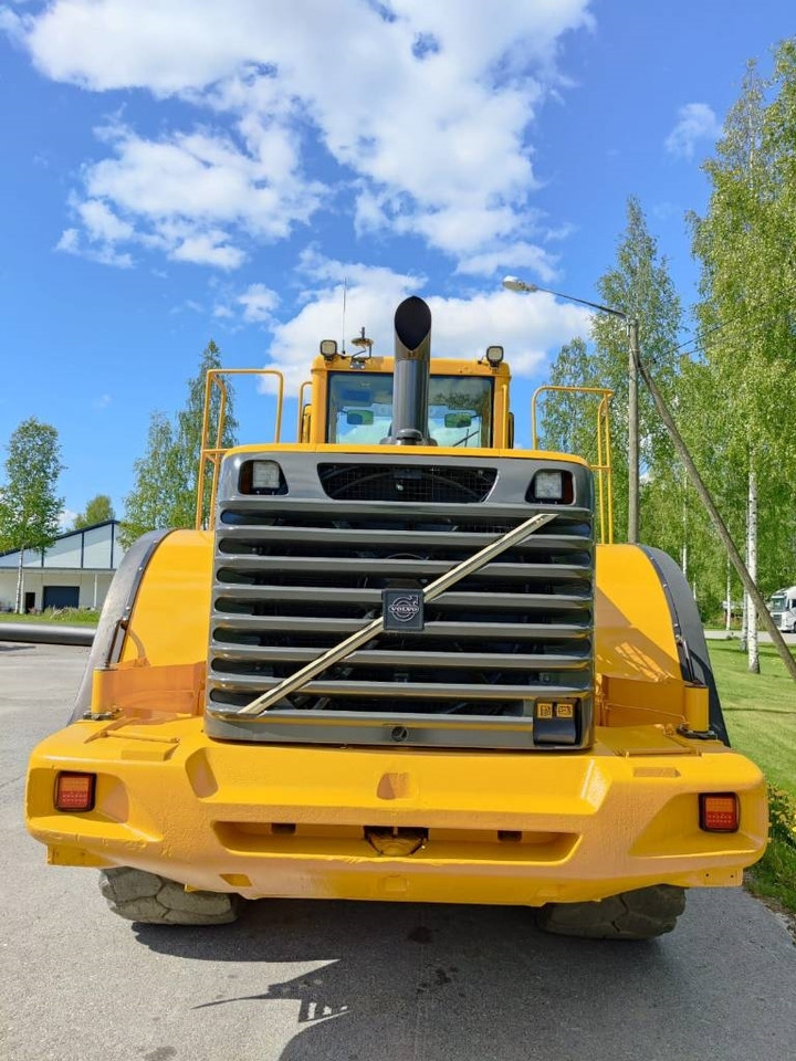 Volvo L 180 E - Wheel loader: picture 4 Volvo L 180 E - Wheel loader: picture 4