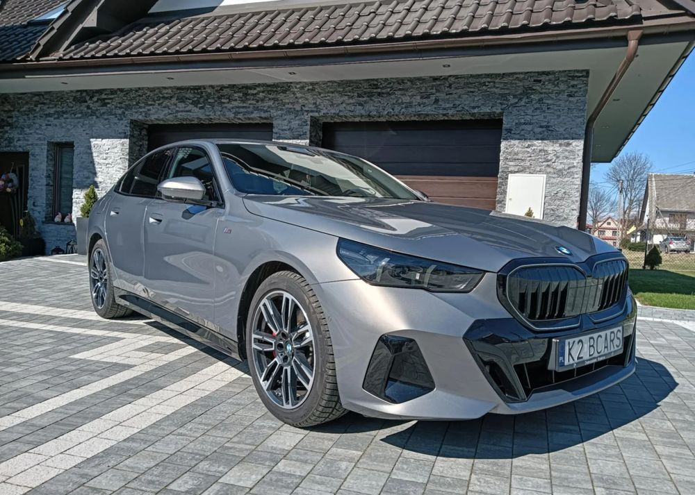BMW Seria 5 - Sedan: picture 2 BMW Seria 5 - Sedan: picture 2