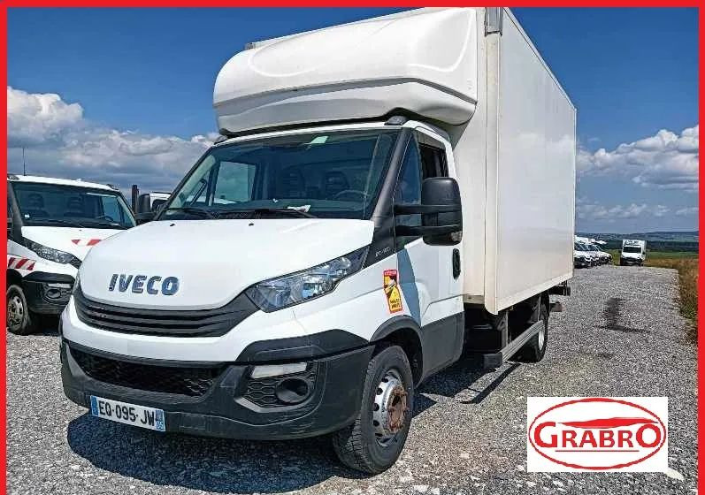 Iveco 35C18,35C15,35C12,70C18 - Box van: picture 1 Iveco 35C18,35C15,35C12,70C18 - Box van: picture 1