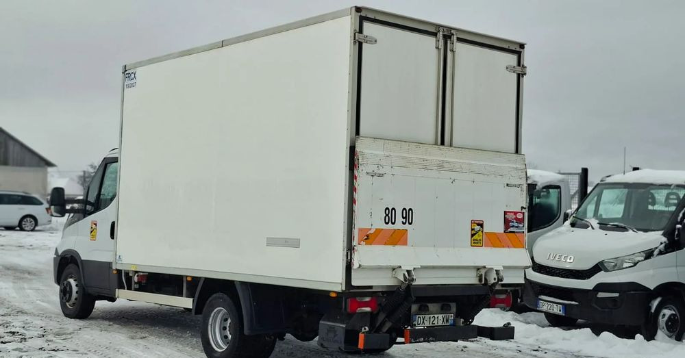 Iveco 70C17, 35C17, 35C13, 35C15 - Refrigerated van: picture 4 Iveco 70C17, 35C17, 35C13, 35C15 - Refrigerated van: picture 4
