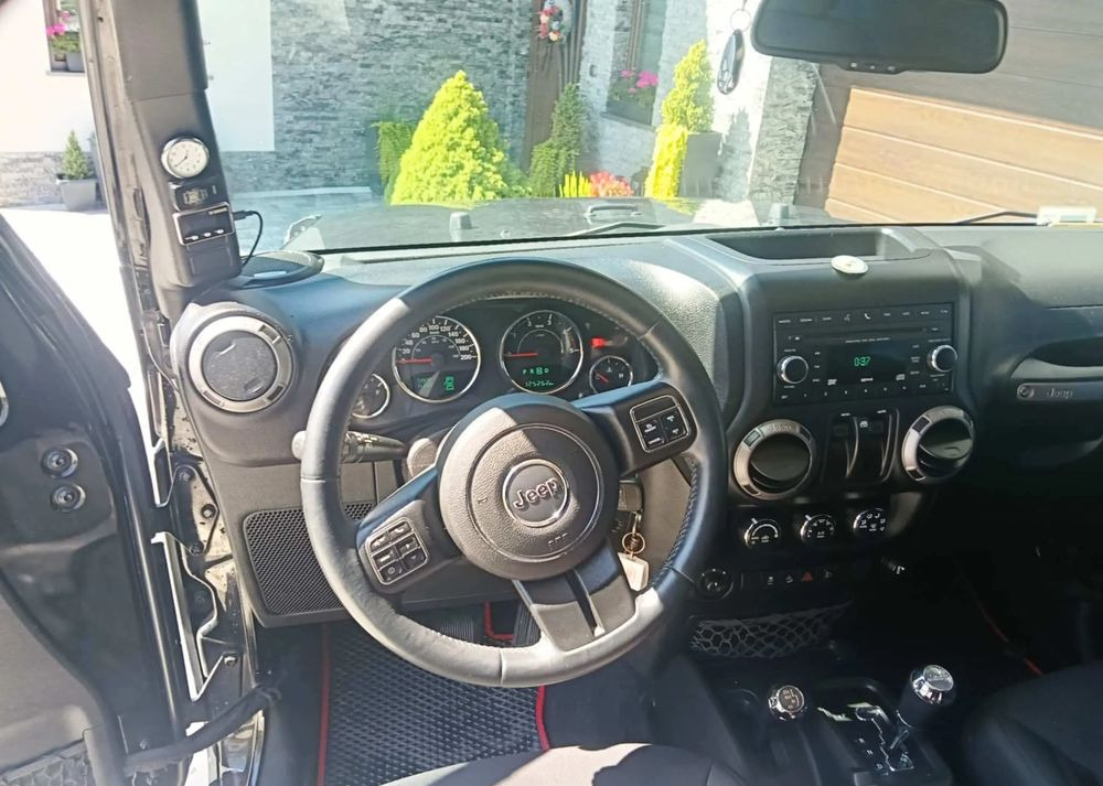 Jeep Wrangler 2.8 CRD Sport - SUV: picture 3 Jeep Wrangler 2.8 CRD Sport - SUV: picture 3