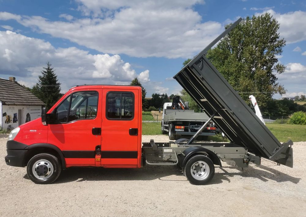 Iveco Daily 35C13 Brygadówka wywrotka Klimatyzacja Dubel hak kiper doka 35C13 - Tipper van: picture 5 Iveco Daily 35C13 Brygadówka wywrotka Klimatyzacja Dubel hak kiper doka 35C13 - Tipper van: picture 5