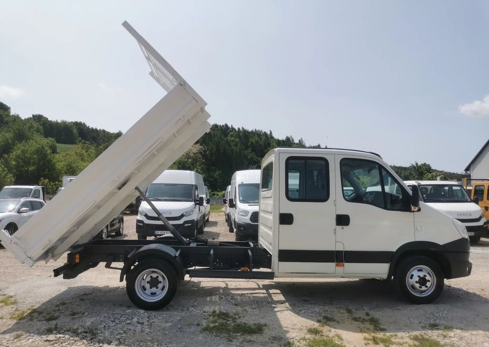 Iveco Daily 35C13 Kiper brygadówka 7-os wywrotka 130KM klimatyzacja Hak doka - Tipper van: picture 5 Iveco Daily 35C13 Kiper brygadówka 7-os wywrotka 130KM klimatyzacja Hak doka - Tipper van: picture 5