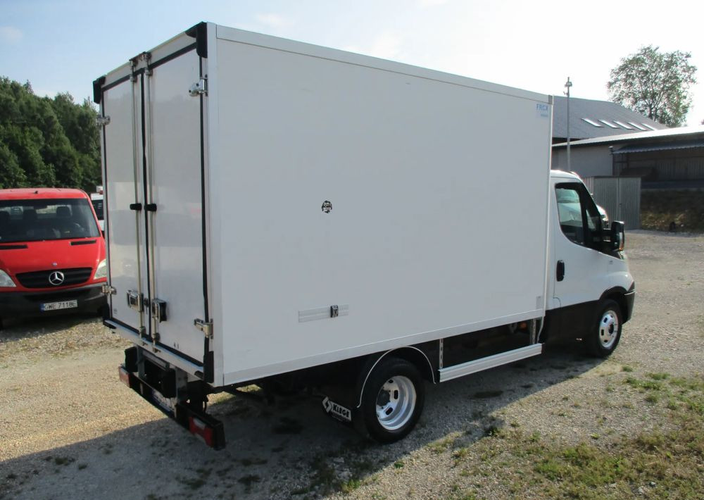 Iveco Daily 35C13 chłodnia Mroźnia na bliźniaku 35-130 Thermo King agregat - Refrigerated van: picture 4 Iveco Daily 35C13 chłodnia Mroźnia na bliźniaku 35-130 Thermo King agregat - Refrigerated van: picture 4