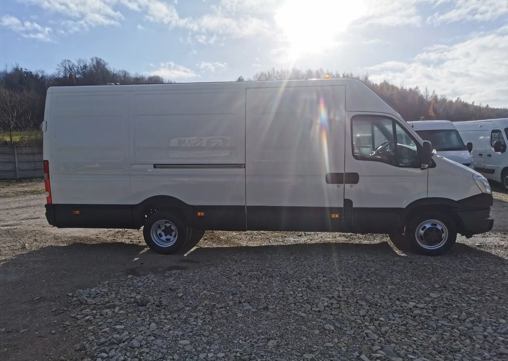Iveco Daily 35C15 blaszak 3.0-150KM blizniak L3H3 długi Hak - Panel van: picture 4 Iveco Daily 35C15 blaszak 3.0-150KM blizniak L3H3 długi Hak - Panel van: picture 4