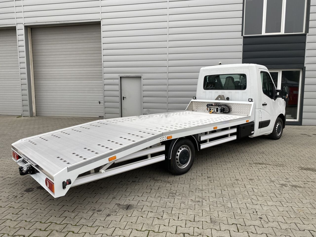 Renault Master Auto Lawtea Pomoc Drogowa - Tow truck: picture 4 Renault Master Auto Lawtea Pomoc Drogowa - Tow truck: picture 4