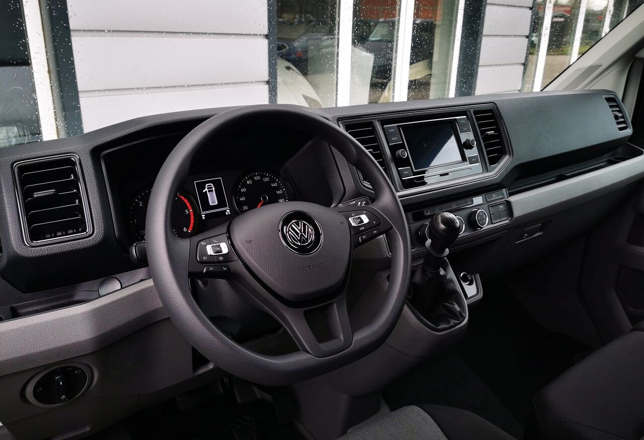 New Panel van Volkswagen Crafter 2,0 l 177 KM, długość pojazdu 6836 mm: picture 10