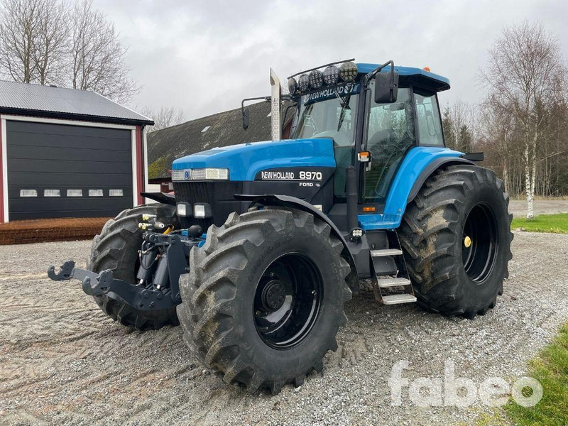 New Holland 8970 - Farm tractor: picture 1 New Holland 8970 - Farm tractor: picture 1