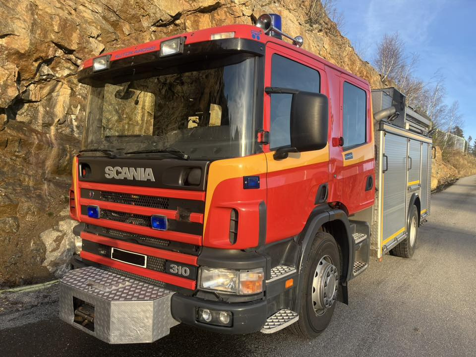 SCANIA P94GB 4x2 NZ310 - Fire engine - RESERVERAD !! - Fire truck: picture 1 SCANIA P94GB 4x2 NZ310 - Fire engine - RESERVERAD !! - Fire truck: picture 1
