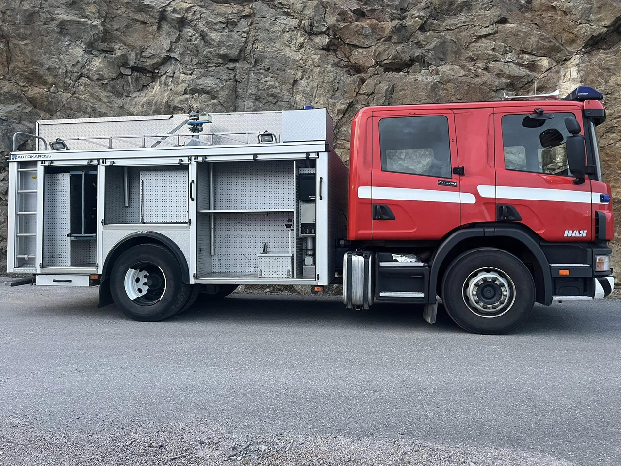 Fire truck Scania P94GB 4x2 NA 310 - fire engine / brandbil / släckbil: picture 13