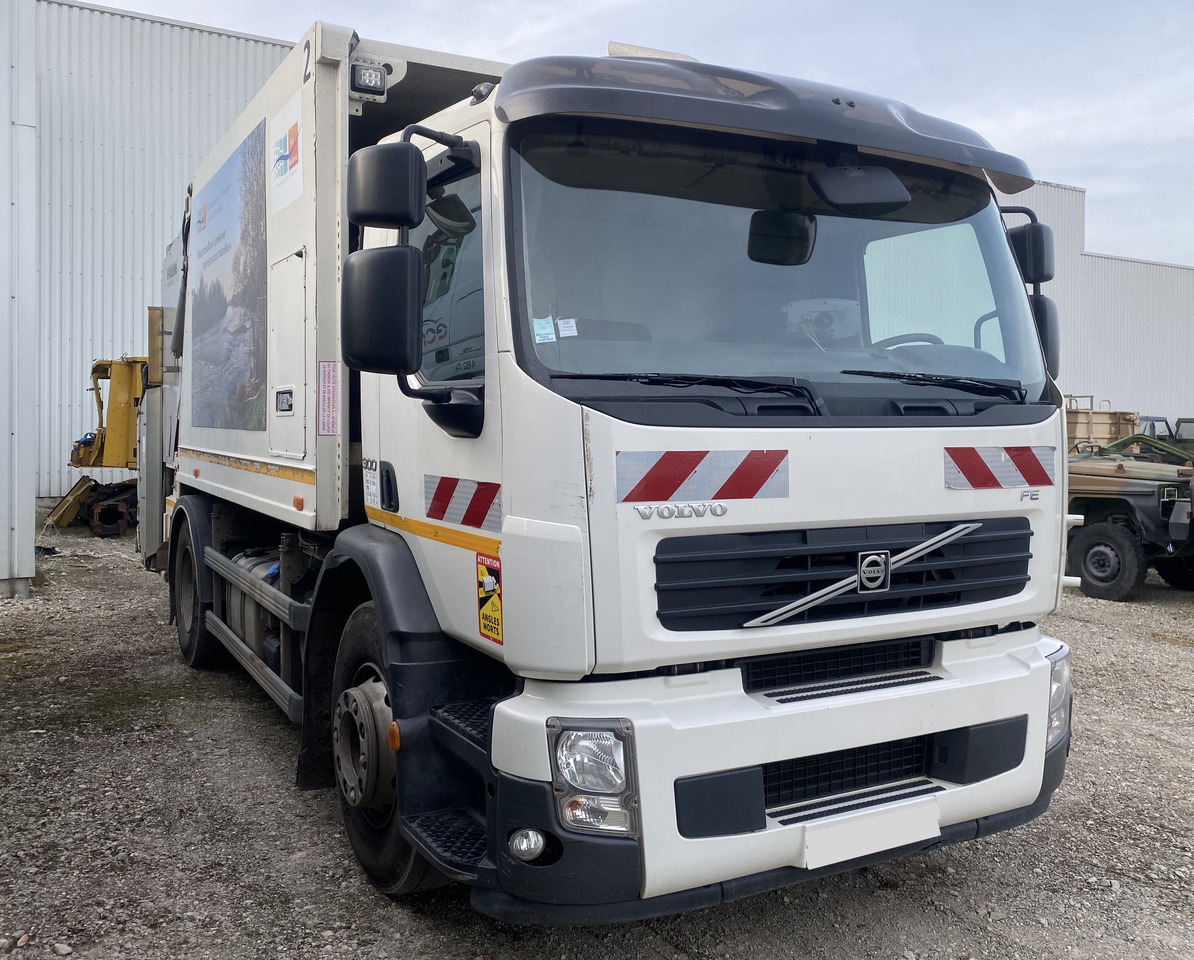 Volvo FE300 FAUN Müllwagen Garbage 2-Kammern Eu5 Top Zustand - Garbage truck: picture 2 Volvo FE300 FAUN Müllwagen Garbage 2-Kammern Eu5 Top Zustand - Garbage truck: picture 2