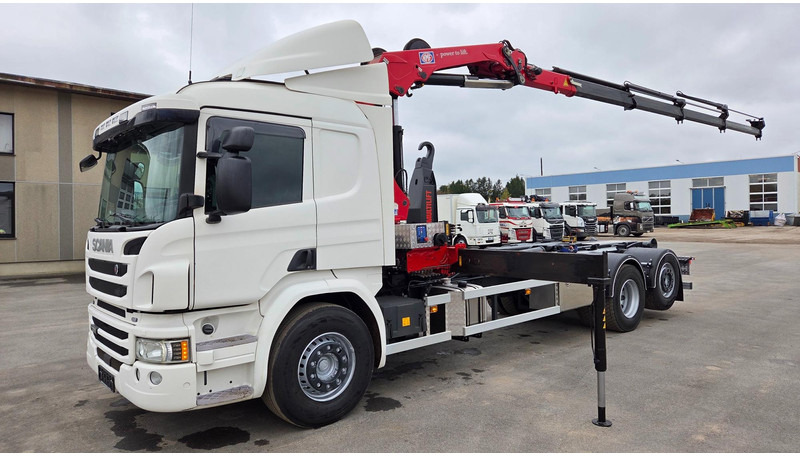 Scania P370 6X2*4 HMF 1730 - Hook lift truck, Crane truck: picture 1 Scania P370 6X2*4 HMF 1730 - Hook lift truck, Crane truck: picture 1