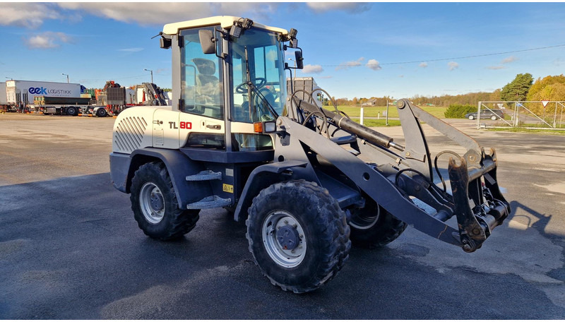 Terex TL80 4X4 + tools - Wheel loader: picture 2 Terex TL80 4X4 + tools - Wheel loader: picture 2