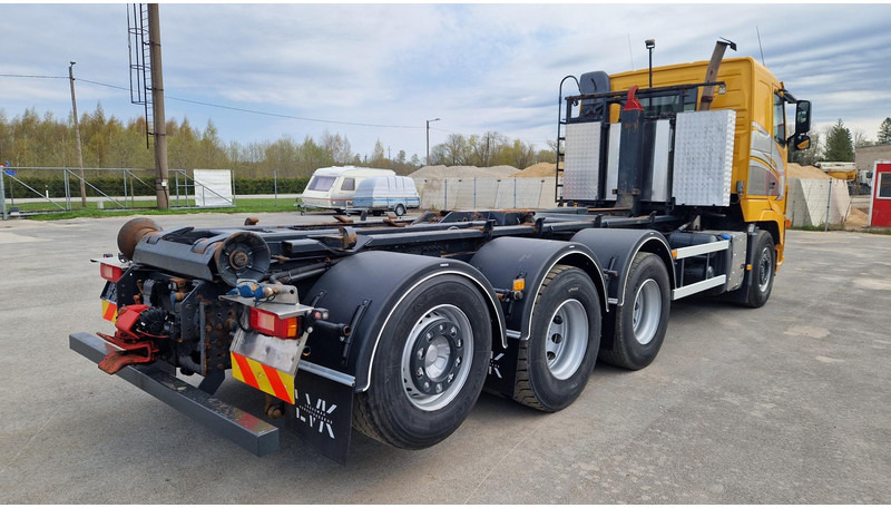 Volvo FH480 8X4*4 - Hook lift truck: picture 3 Volvo FH480 8X4*4 - Hook lift truck: picture 3