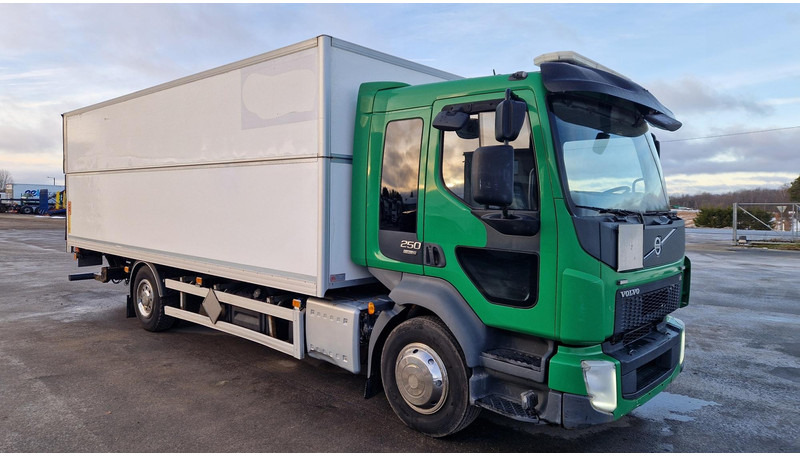 Volvo FL250 4X2 lifting box - Box truck: picture 2 Volvo FL250 4X2 lifting box - Box truck: picture 2