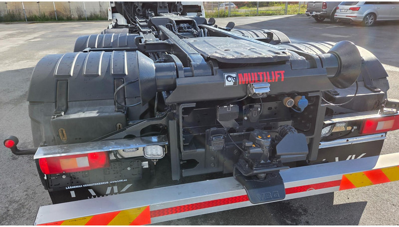 Volvo FM460 6X2*4 - Hook lift truck: picture 5 Volvo FM460 6X2*4 - Hook lift truck: picture 5