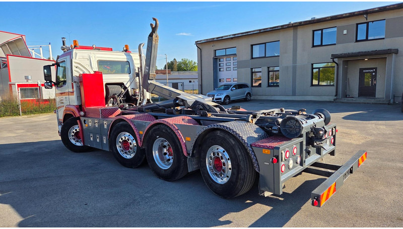 Volvo FM460 8X2*6 - Hook lift truck: picture 4 Volvo FM460 8X2*6 - Hook lift truck: picture 4