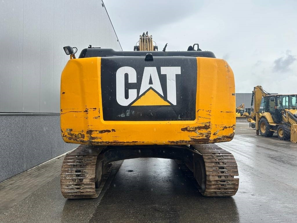 CAT 329 EL (epiroc hammer included) - Crawler excavator: picture 5 CAT 329 EL (epiroc hammer included) - Crawler excavator: picture 5