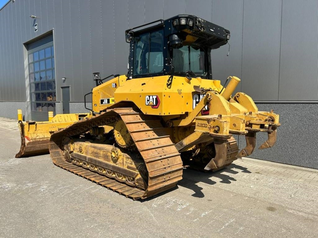 CAT D 5 LGP (new undercarriage + ripper) - Bulldozer: picture 3 CAT D 5 LGP (new undercarriage + ripper) - Bulldozer: picture 3