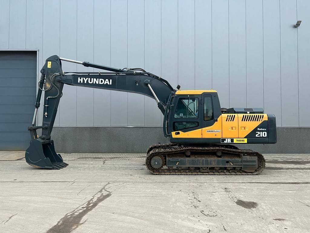 Hyundai R 210 (New / Non CE Certified) - Crawler excavator: picture 1 Hyundai R 210 (New / Non CE Certified) - Crawler excavator: picture 1