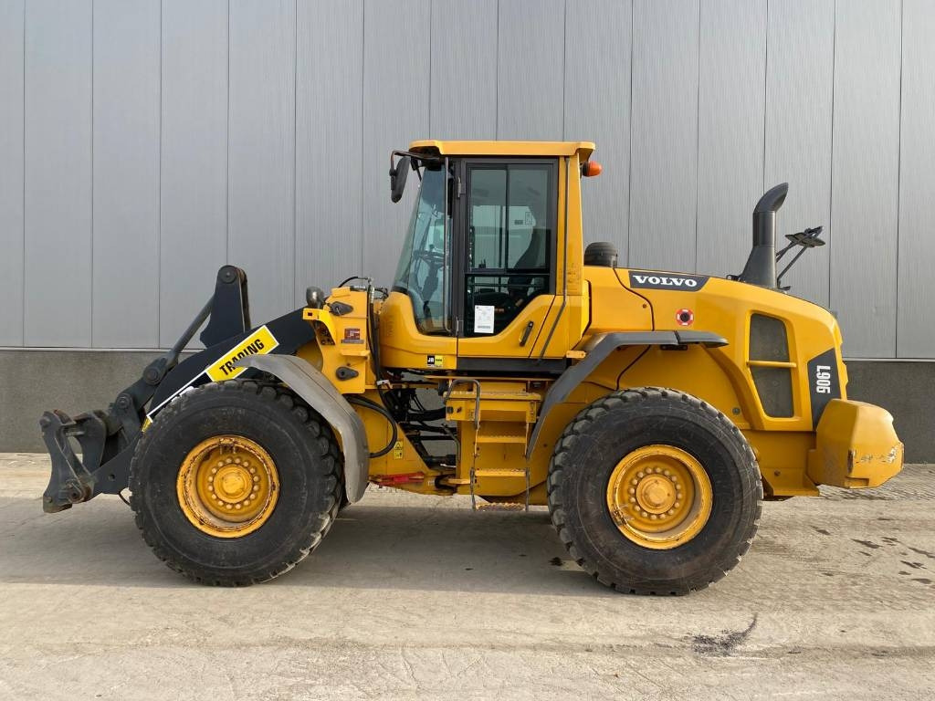 Volvo L 90 G - Wheel loader: picture 1 Volvo L 90 G - Wheel loader: picture 1
