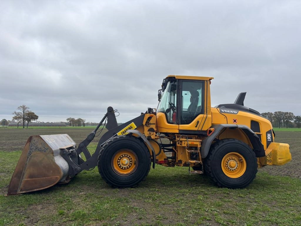 Volvo L 90 H (On Transport) - Wheel loader: picture 2 Volvo L 90 H (On Transport) - Wheel loader: picture 2