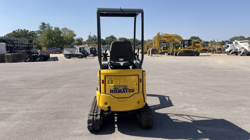 Komatsu PC16 R-3 HS - Mini excavator: picture 4 Komatsu PC16 R-3 HS - Mini excavator: picture 4