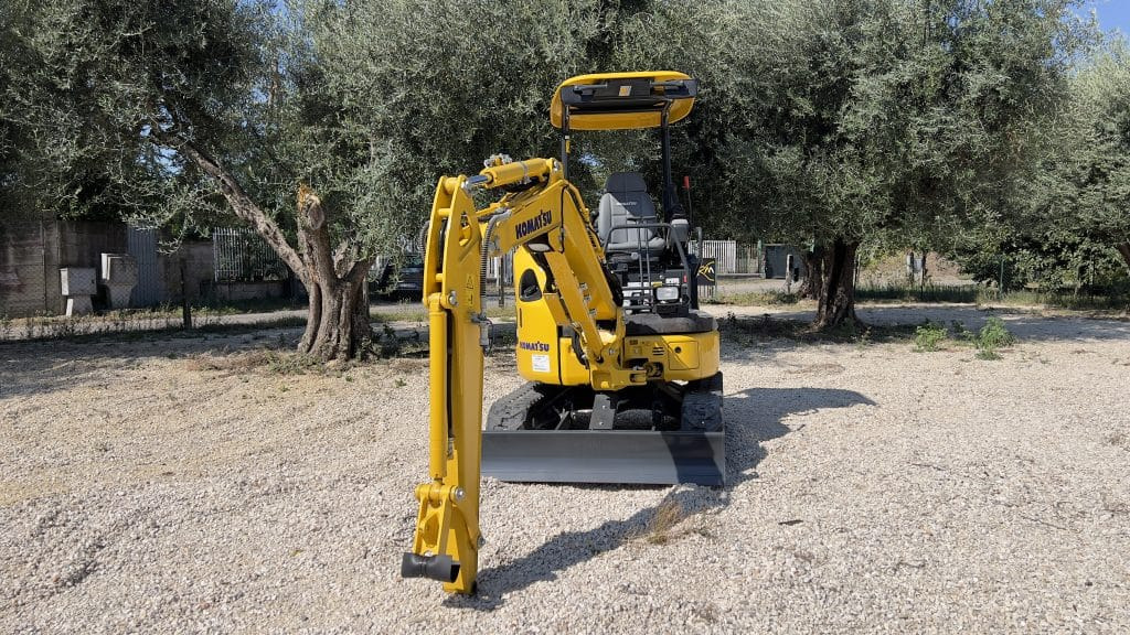 Komatsu PC24MR-5 (tettuccio) - Mini excavator: picture 3 Komatsu PC24MR-5 (tettuccio) - Mini excavator: picture 3